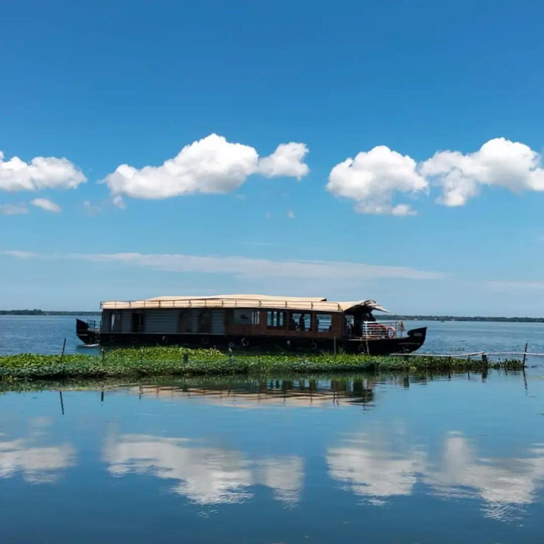 Hotel Water Scapes Kumarakom Exterior foto