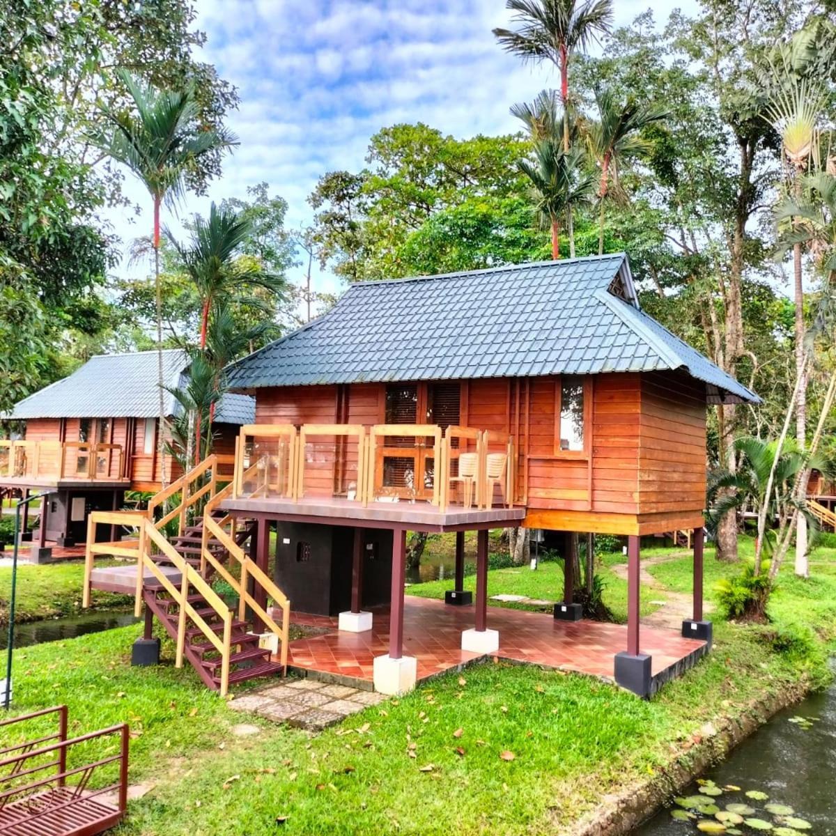 Hotel Water Scapes Kumarakom Exterior foto